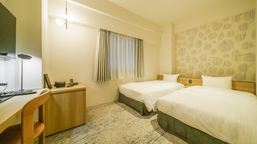 シャワーツインルーム